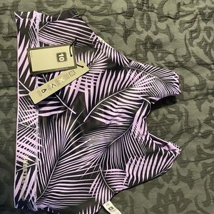 Chestee The Ella 2-in-1 reversible sports bra